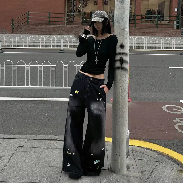 HUANQIU vibe