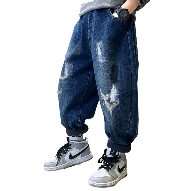 2023