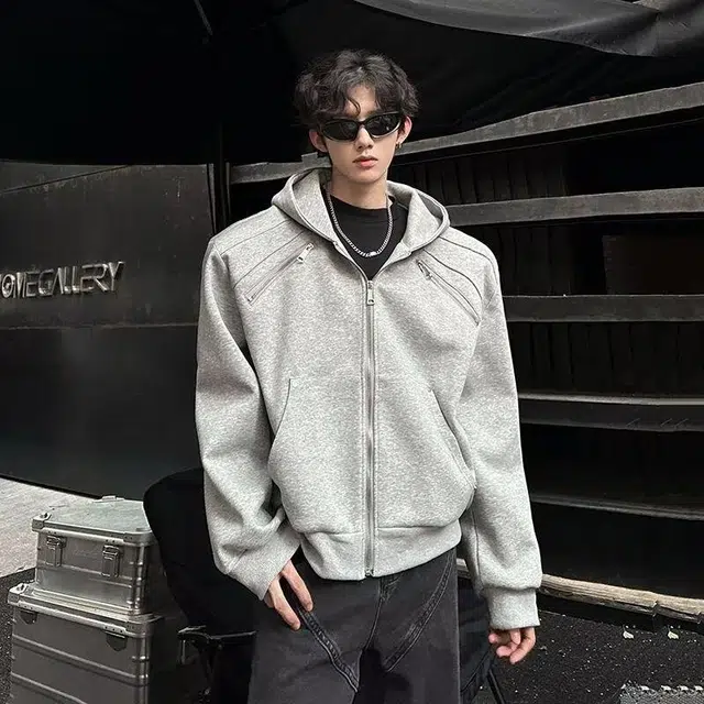 虫小绿 机车潮流行飞行服重磅百搭时尚工装条纹拉链高级感垫肩金属设计款小众高街连帽开衫立体解构宽松短款美式夹克外套 男女同款