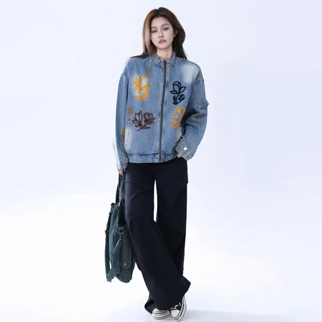虫小绿 美式复古做旧高级感水洗花卉刺绣夹克上衣春秋季潮流高街宽松休闲慵懒拉链立领情侣牛仔外套 男女同款