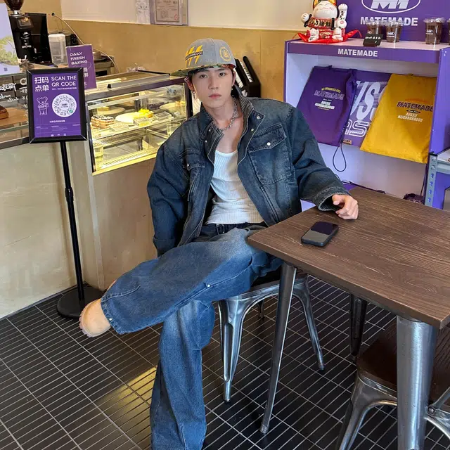 虫小绿 美式复古设计款双层立领短款夹克上衣春秋款潮流痞帅高级宽松休闲百搭拼接牛仔外套 男女同款