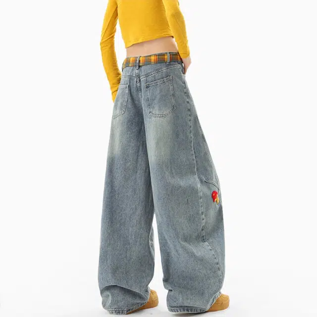 虫小绿 美式解构特色卡通毛巾绣直筒裤子春秋季宽松水洗弯刀裤小众设计感阔腿裤休闲百搭牛仔裤 男女同款