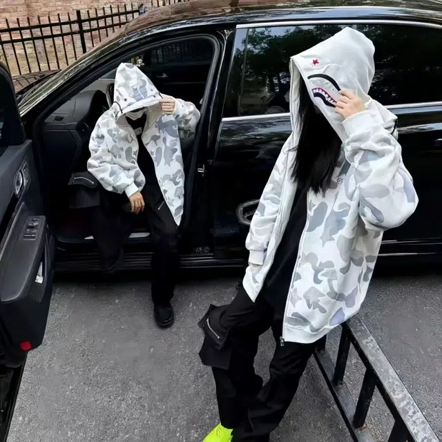 虫小绿 美式复古双帽涂鸦高街卡通刺绣鲨鱼头外套上衣宽松经典百搭休闲时尚日常通勤满印迷彩长袖拉链开衫卫衣 男女同款