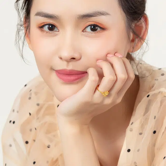 六福珠宝 双层爱心四叶草设计可调节精致高级感 足金 按克计价 黄金戒指 女款 赠七彩首饰盒