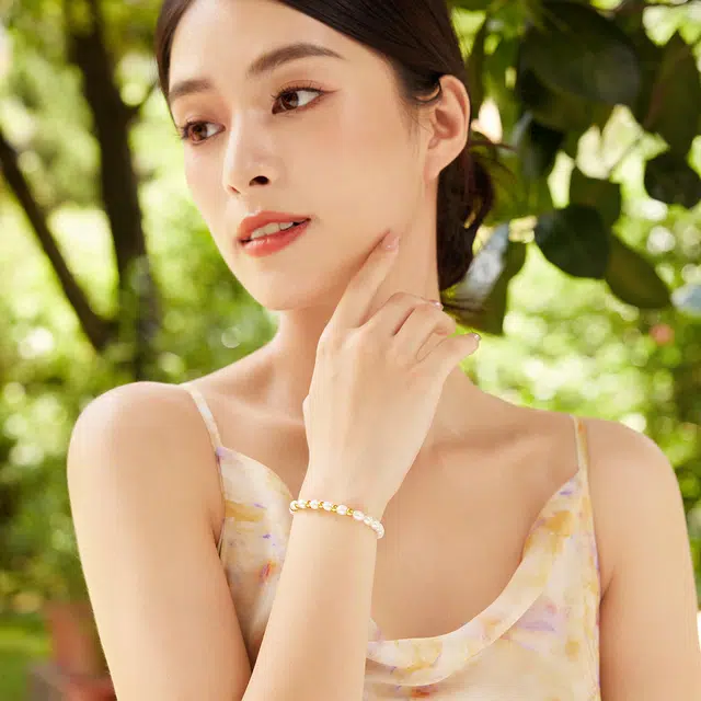 六福珠宝 硬金珠子 足金淡水 珍珠 一口价 黄金手串 女款
