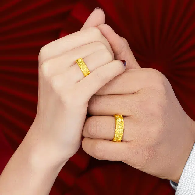 六福珠宝 福满传家龙凤呈祥可调节 足金 按克计价 黄金戒指 女款 赠七彩首饰盒
