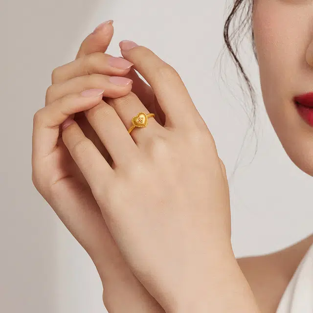 六福珠宝 丝绸金爱心开口可调节 足金 按克计价 黄金戒指 女款 赠七彩首饰盒