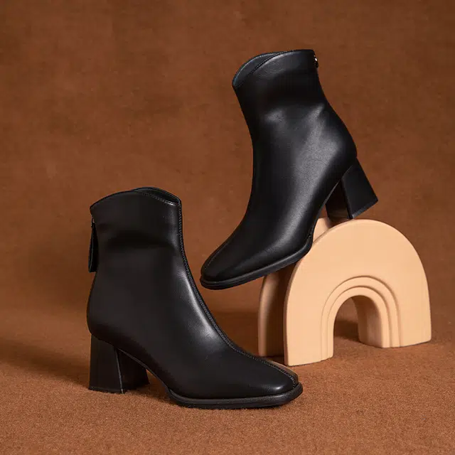 DAPHNE PU 6cm
