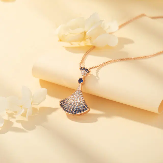 GRACE GIRL 18K