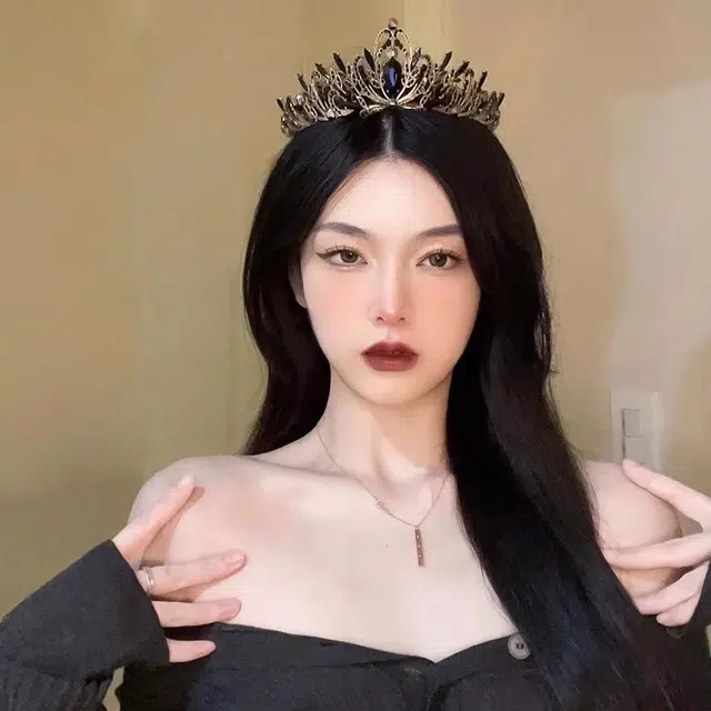 ZANC queen