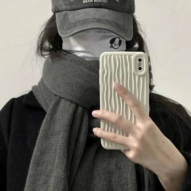 Cranta Komeia ins