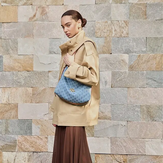 CASSILE HOBO