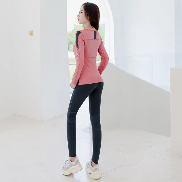 Barbie V