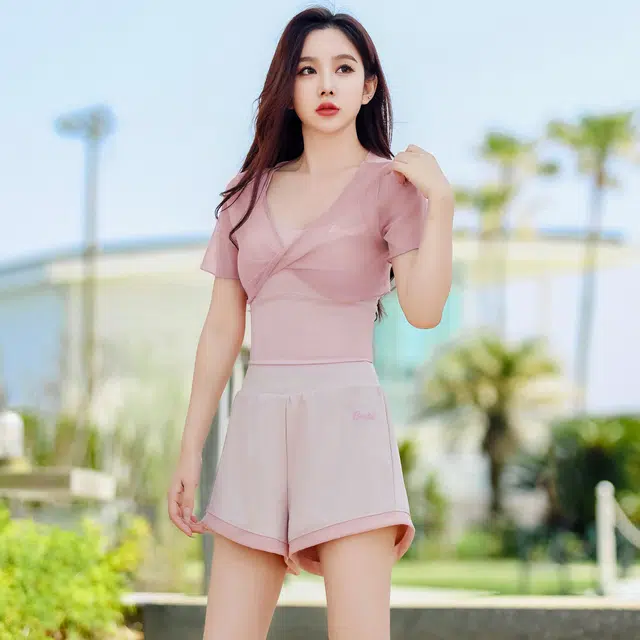 Barbie T