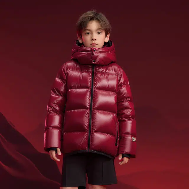 高梵羽绒服 简约时尚保暖连帽舒适 安哥拉红 青少年