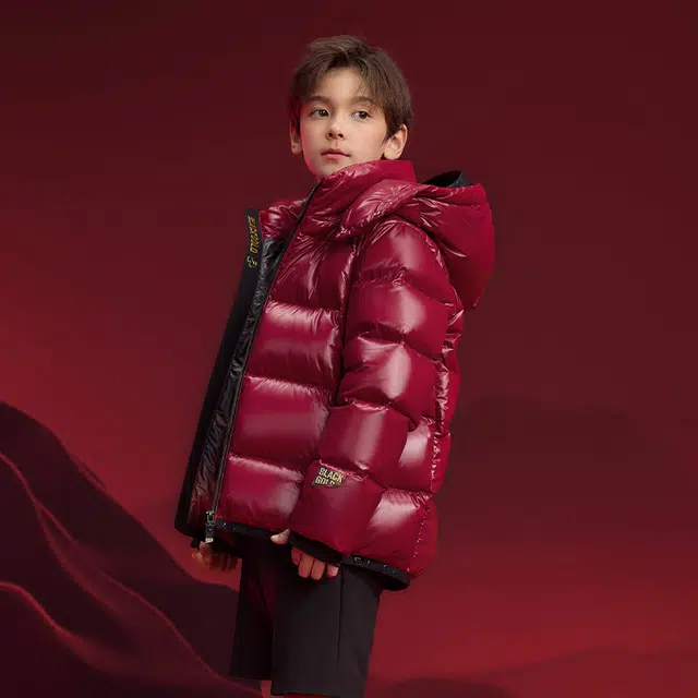 高梵羽绒服 简约时尚保暖连帽舒适 安哥拉红 青少年