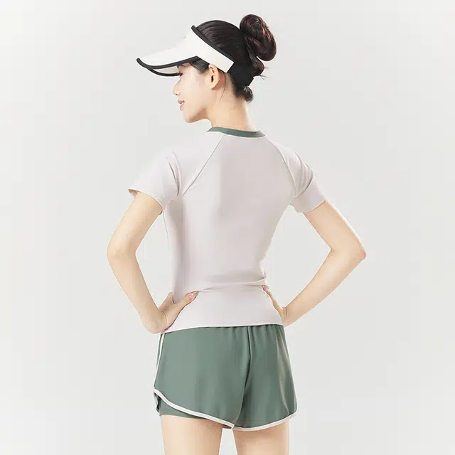 特步 女士泳装游泳运动保守短袖短裤两件套专业训练速干透气休闲度假分体泳衣 女款