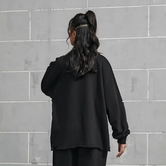 无畏东方战损破洞圆领卫衣黑色宽松美式落肩高街休闲长袖 男女同款