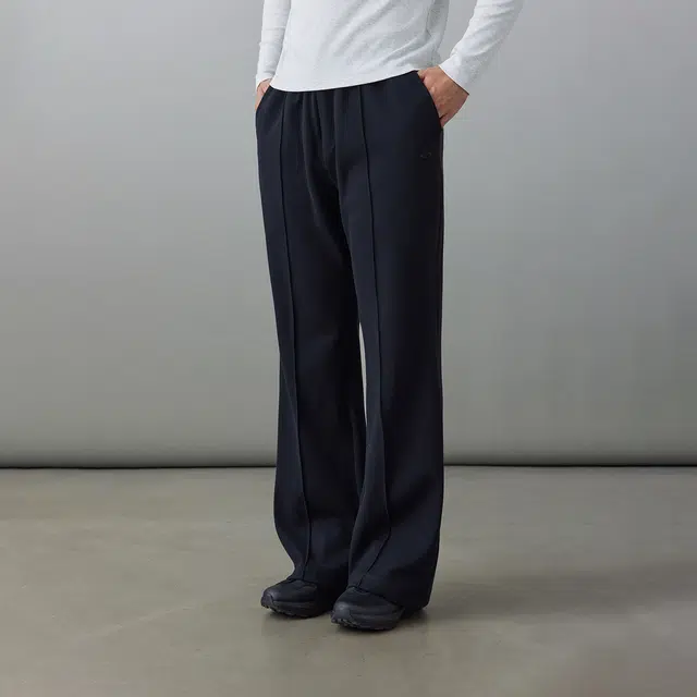 无畏东方 无观微喇挺缝线卫裤休闲裤 男女同款