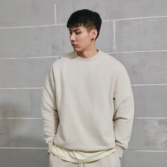 无畏东方 纯色宽松圆领休闲套头卫衣 男女同款 燕麦青