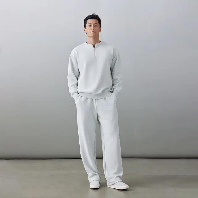 无畏东方 圆领春秋基础纯色常规青春活力风套头卫衣 男女同款