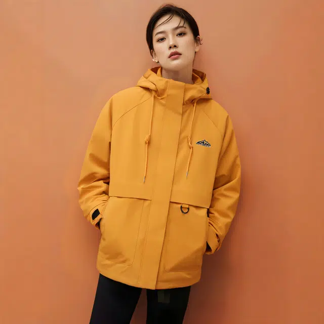 赛琪 玫瑰的故事户外登山防风防水机能风宽松百搭美拉德飞行员口袋工装休闲百搭连帽夹克外套 女款 向日葵色