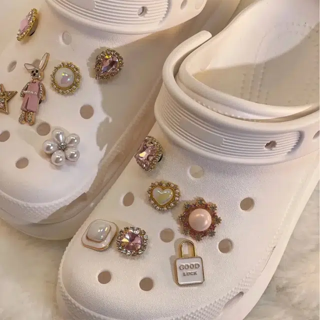 OFLY crocs