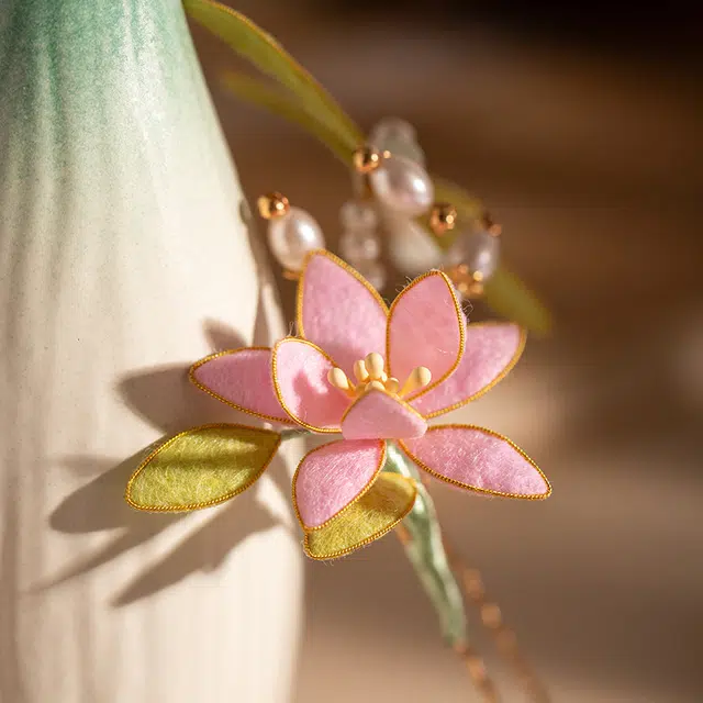 聆听花开 新中式个性新中式小蜻蜓花朵可爱超仙高级感汉服古装旗袍配饰头饰小清新蜻蜓钗子掐发钗手工仿绒花 合金 发簪 女款