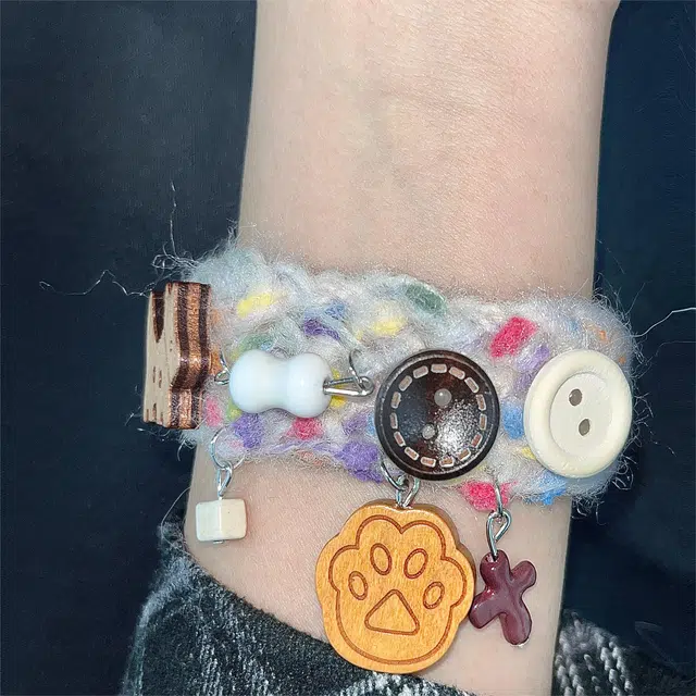聆听花开 美拉德毛绒编织宠物编织手饰 复古风童趣小香风小众设计可爱甜酷风可爱小熊气质时尚百搭 绒毛 手链 女款