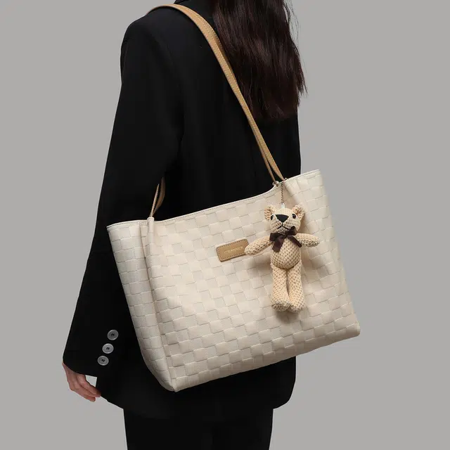 CBANNER tote