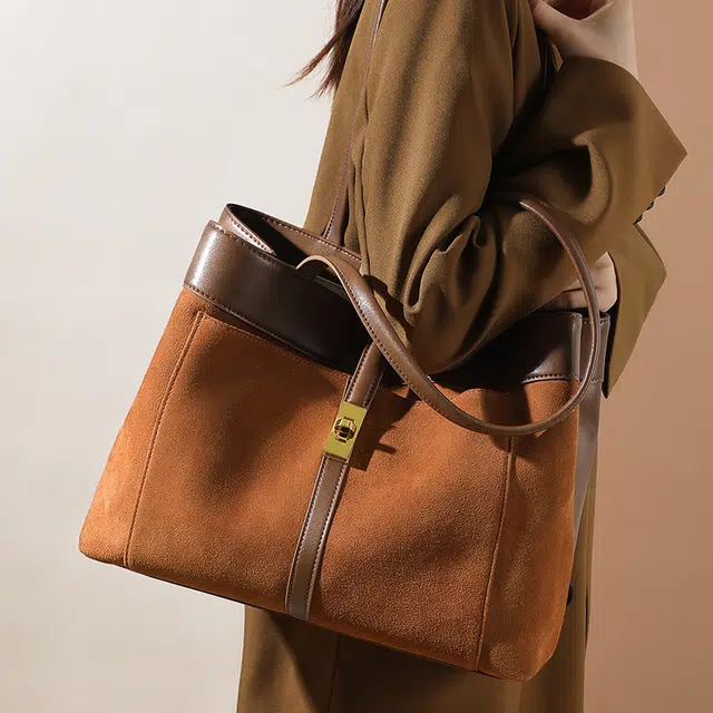 CBANNER Tote