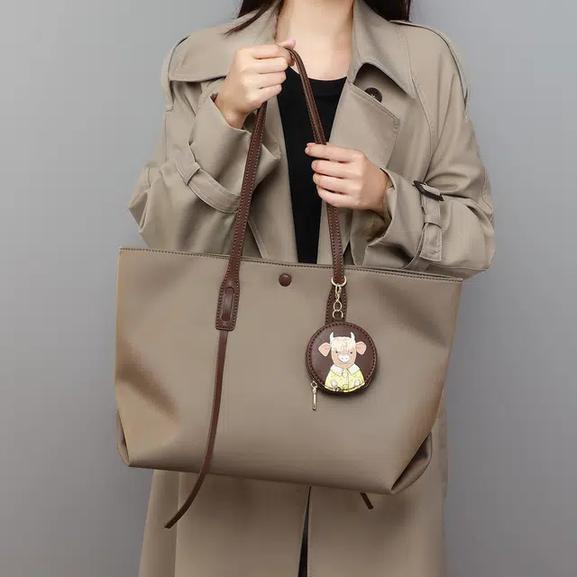 CBANNER Tote