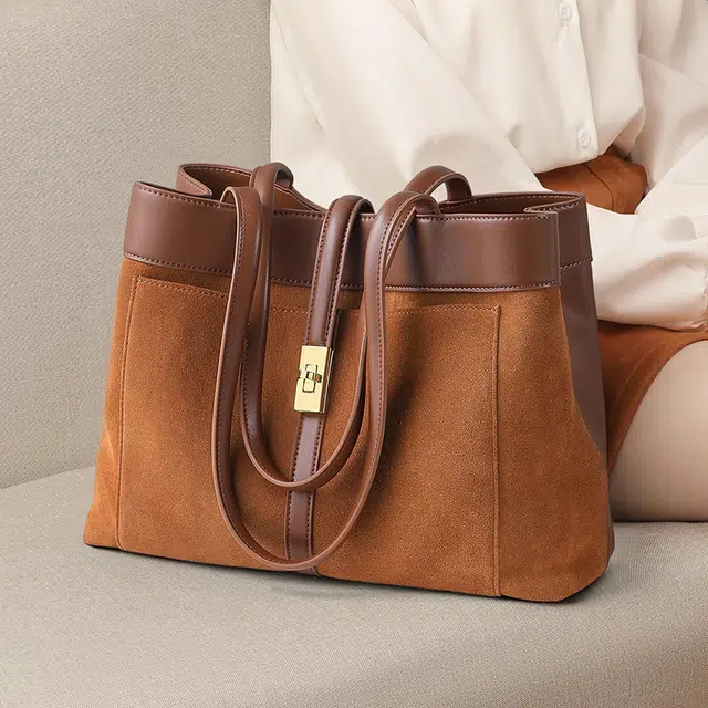 CBANNER Tote