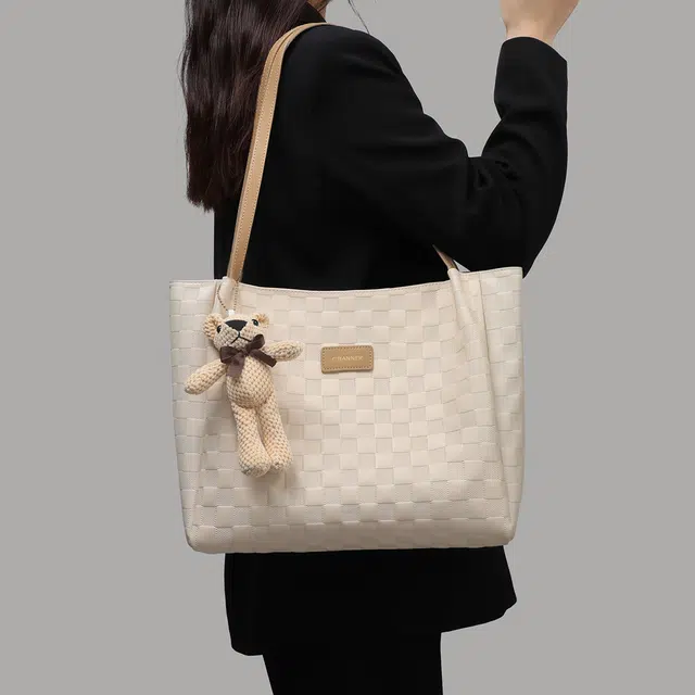 CBANNER tote