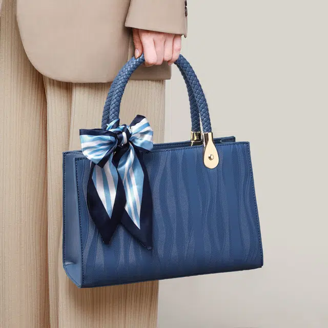 CBANNER Tote