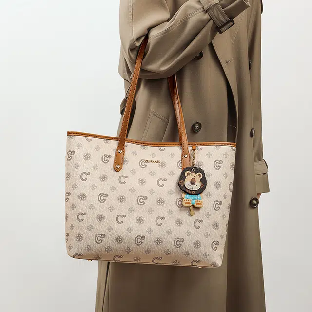 CBANNER Tote