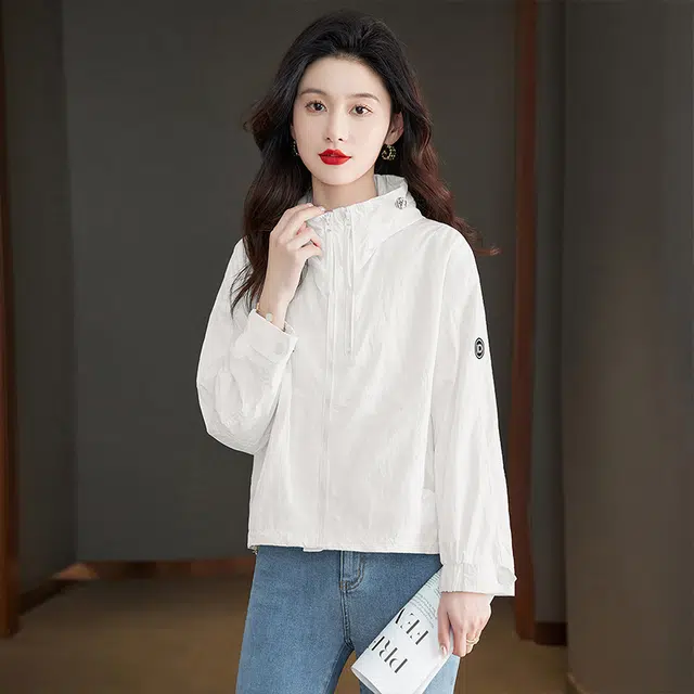 丝柏舍 宽松休闲连帽短款显瘦长袖简约拉链夹克外套 女款 白色