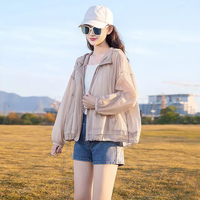 丝柏舍 连帽宽松薄款口袋纯色抽绳显瘦长袖截短外套 女款