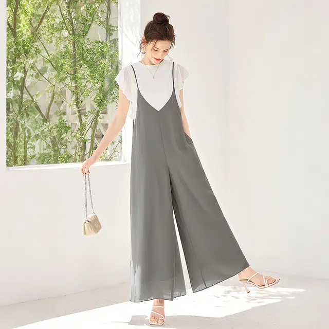 她池 上衣搭吊带裤两件套减龄背带裤休闲套装 女款