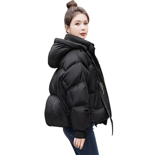 丝柏舍  抽绳设计感字母图案连帽简约  含羽绒外套  女款  黑色