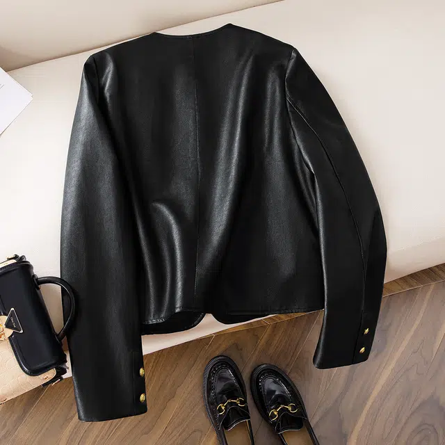 丝柏舍 宽松款简约气质机车风撞色单排扣圆领短款正肩长袖皮衣 女款