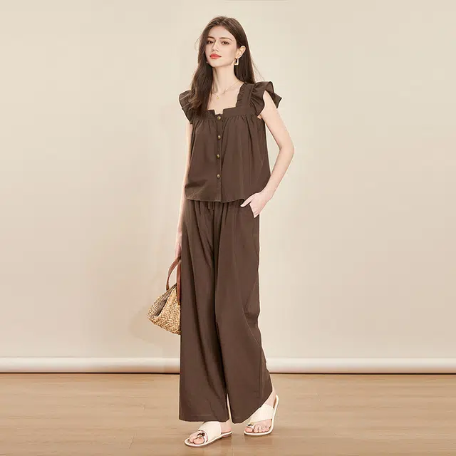 她池 两件套减龄百搭休闲套装 女款 咖色