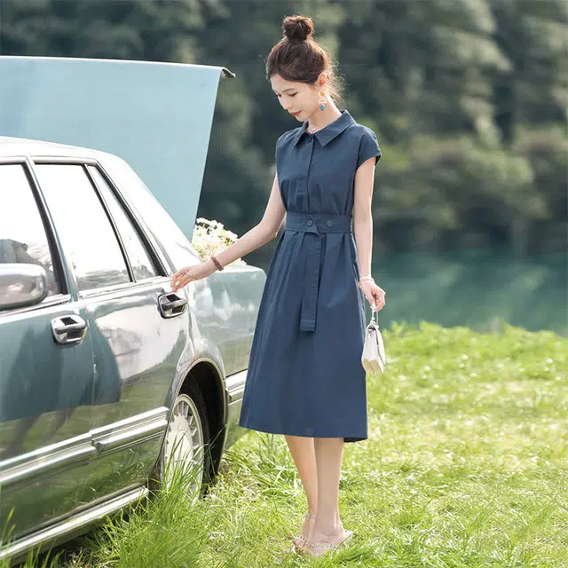 丝柏舍 翻领纯色中长款收腰简约宽松短袖连衣裙 女款 深蓝色