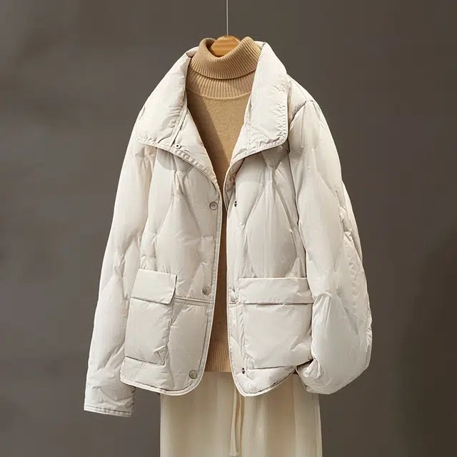 她池 韩版单排扣对称口袋保暖外套立领棉服 女款 米色