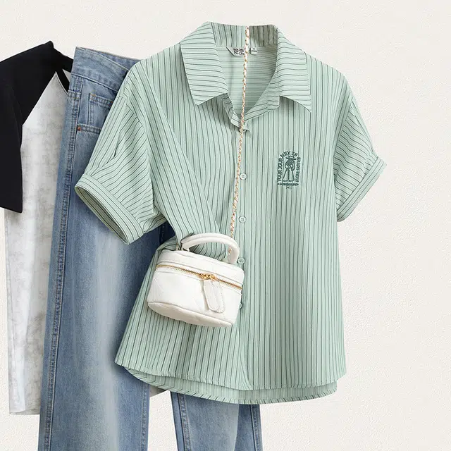 她池 通勤宽松休闲衬衣翻领短袖条纹衬衫 女款