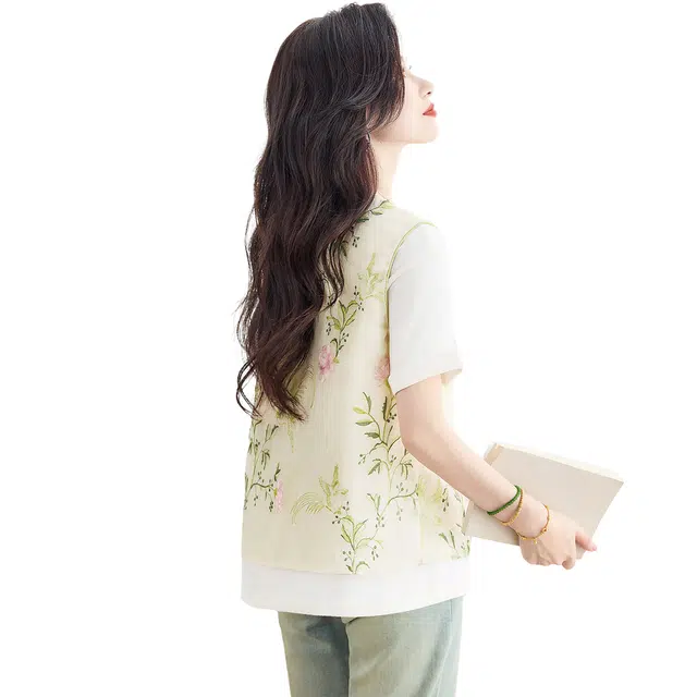 丝柏舍 单排扣新中式国风花朵刺绣清新叠穿气质圆领复古马甲 女款