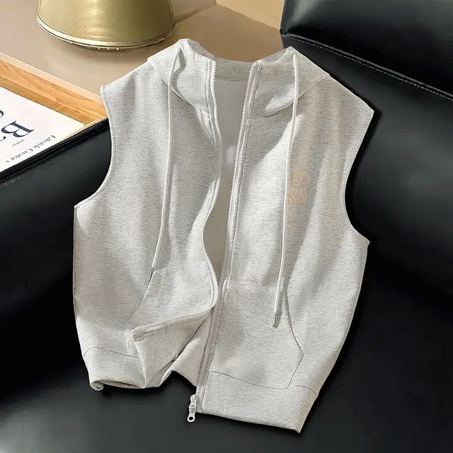 她池 抽绳连帽字母刺绣通勤简约叠穿无袖马甲 女款