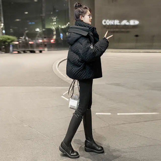 丝柏舍 短款休闲纯色保暖连帽小个子气质落肩长袖棉服 女款 黑色