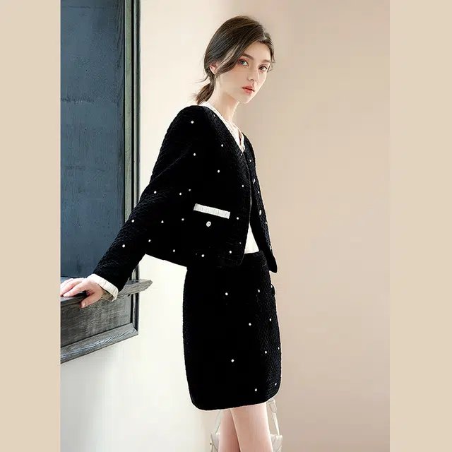 她池 时尚小香风长袖舒适简约气质半身裙裙装套装 女款 黑色