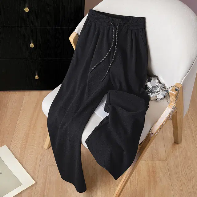 丝柏舍 松紧高腰抽绳长款运动风简约直筒遮肉纯色休闲裤 女款